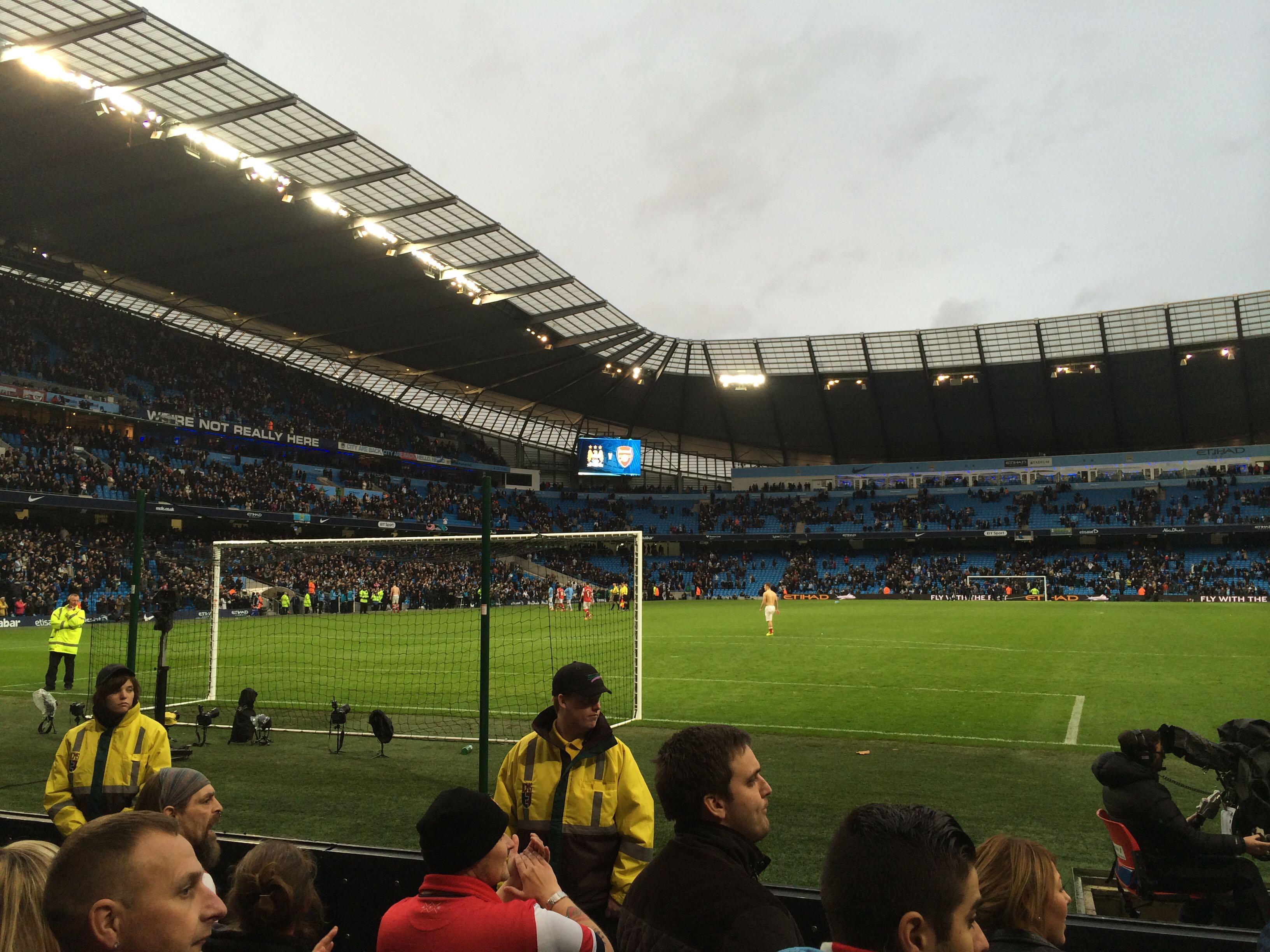 采取更大的 采取更大的